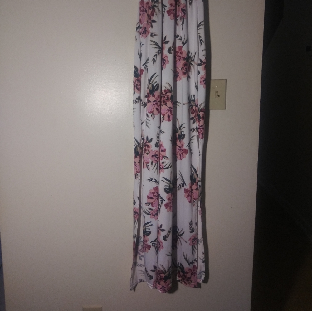 Dress - Picture 2 of 6